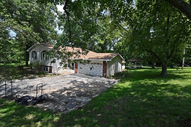 Photo - 2706 Christy Ave