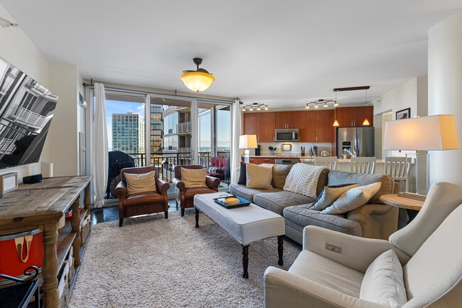 Photo - 807 Davis St Unit 1209