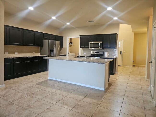 Photo - 3112 Armidale Dr