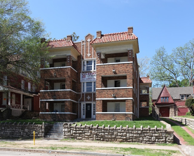 Benton Apartments - Benton Apartments