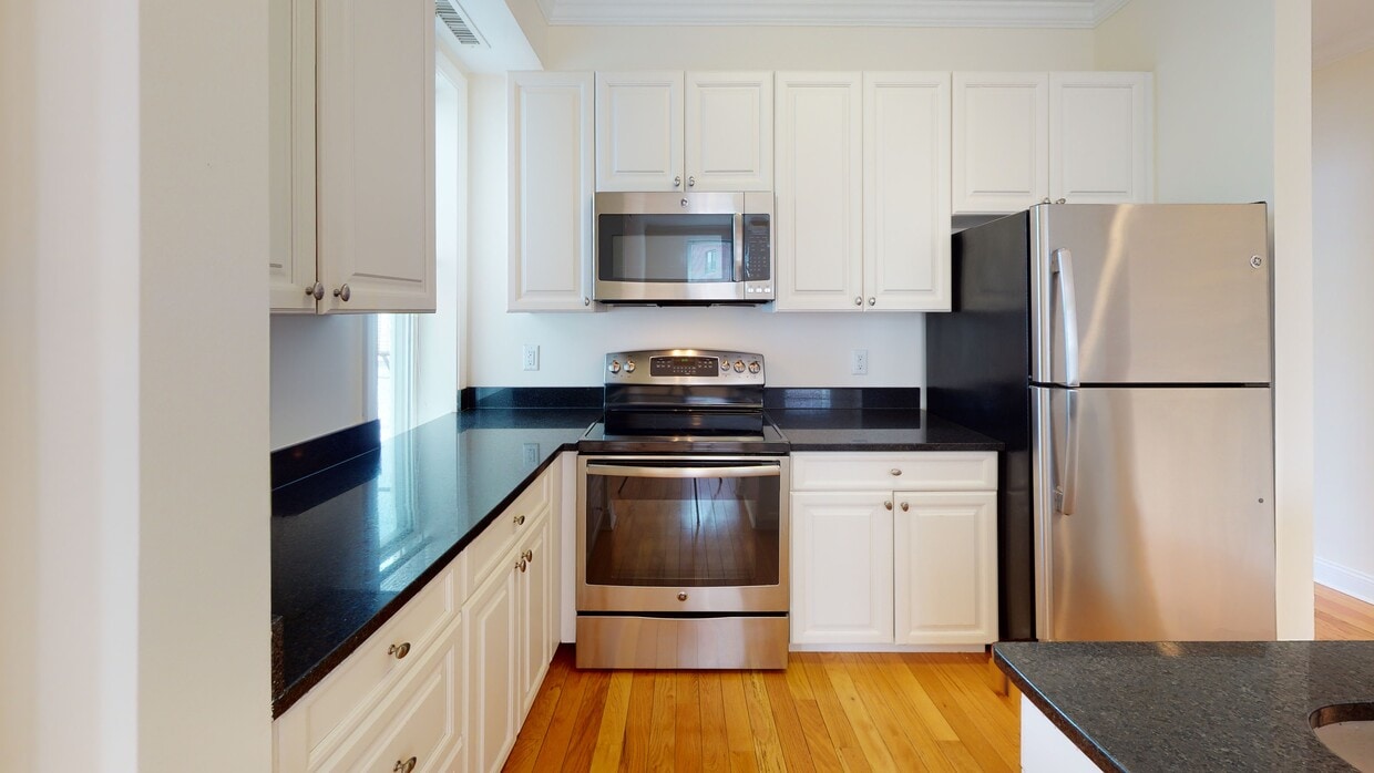 Photo - CHR Cambridge - Harvard Square Communities Apartments