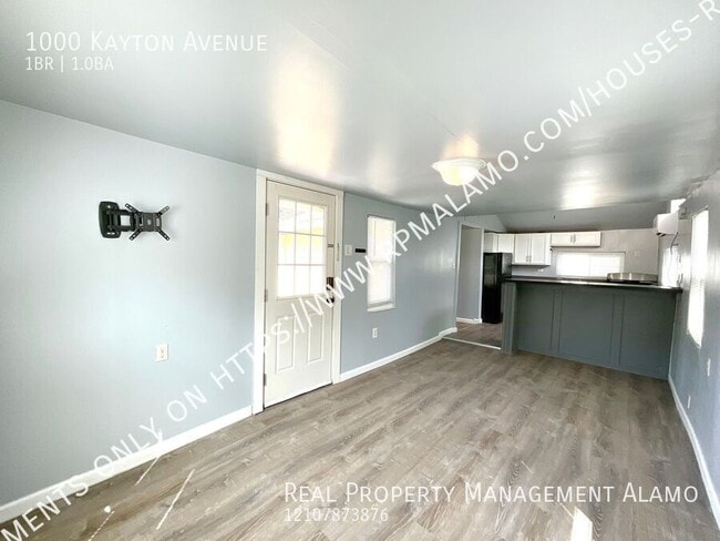 Photo - 1000 Kayton Ave