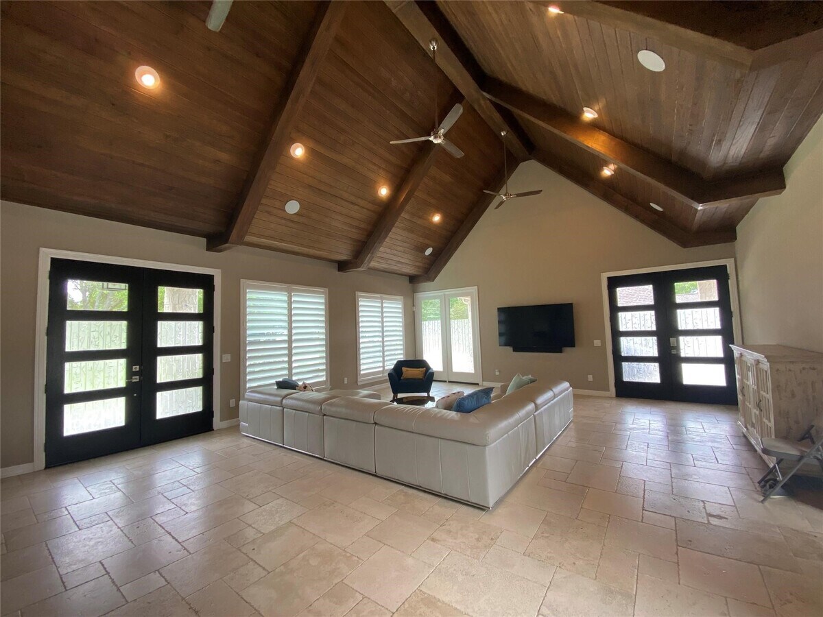 Photo - 2911 S Saddlebrook Ln