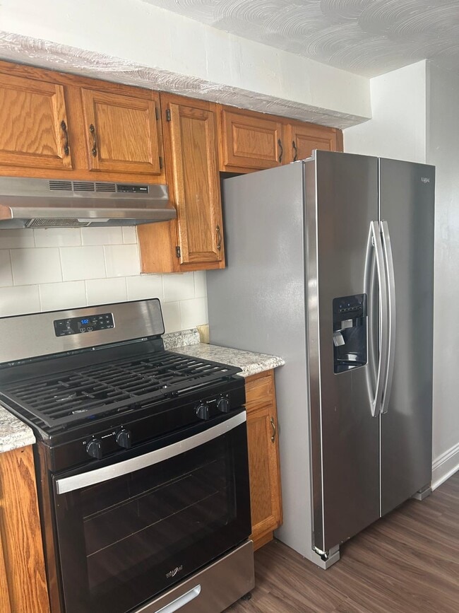 Photo - 523 Balsam Terrace