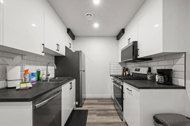 Photo - 4914 Hawthorn Pl SW Unit SI ID1538089P