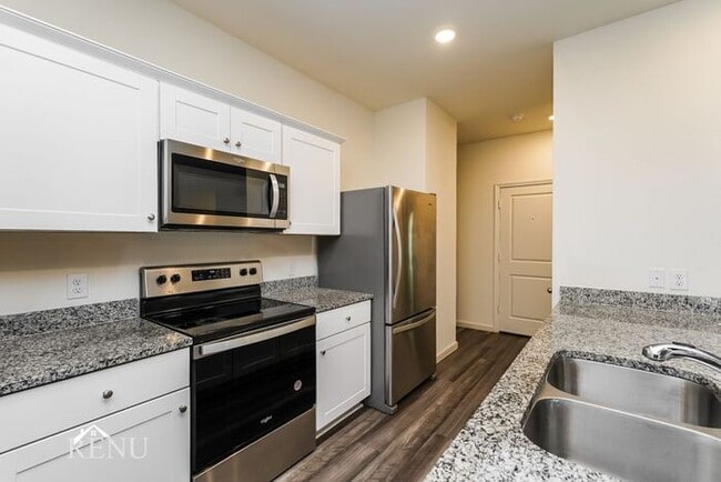 Photo - 1617 Braeburn Ln