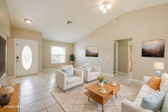 Photo - 401 SE 18th St