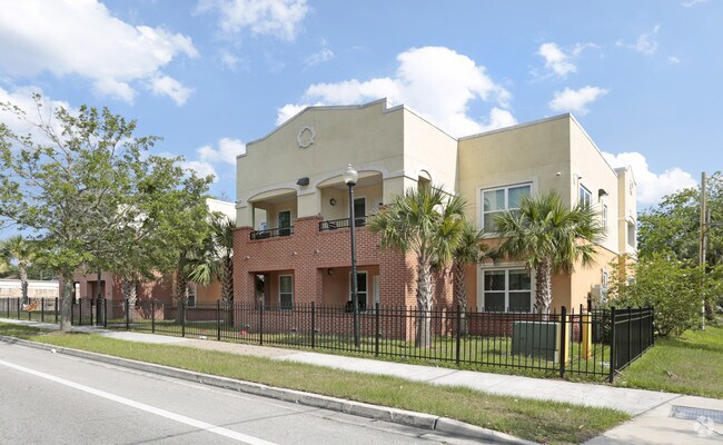 Photo - Dozier Apartments