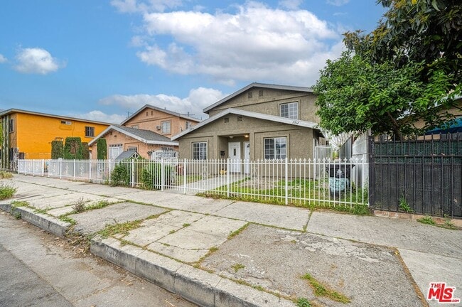 Building Photo - 7510 Avalon Blvd Rental