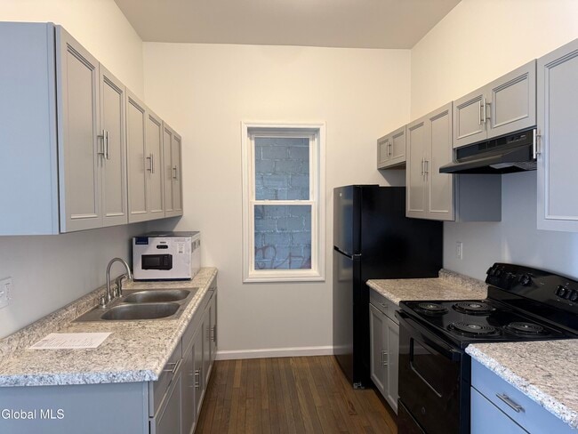 Photo - 346 Madison Ave Unit 2