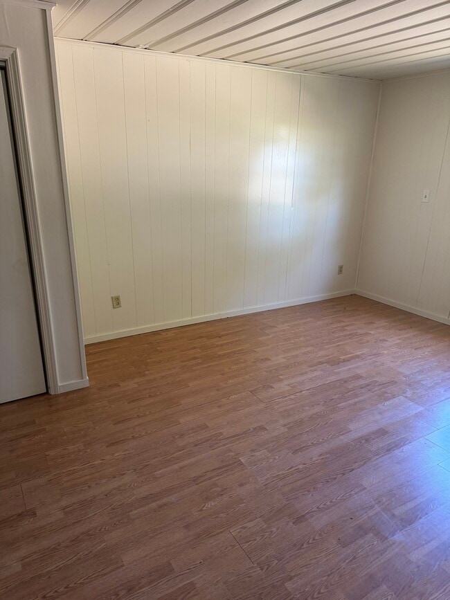 Photo - Bonham House