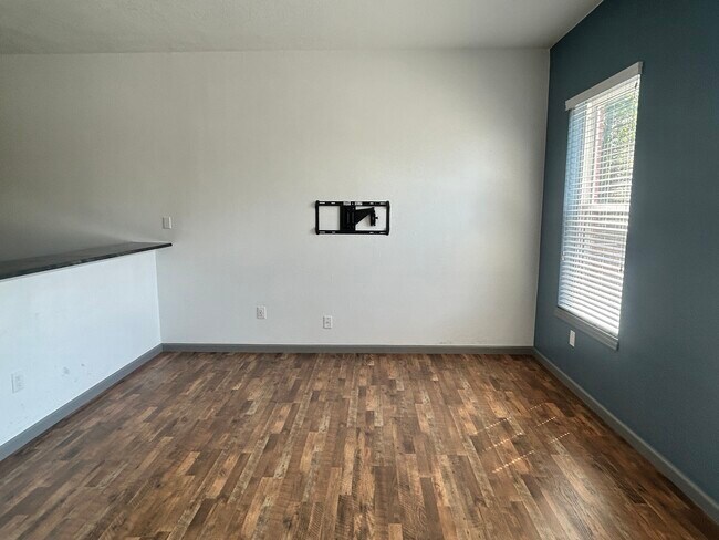 Living Room - 15475 Andrews Dr Unit 204