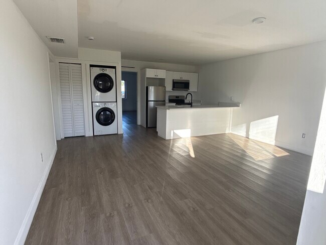 Photo - Palm Beach Blvd Unit 3