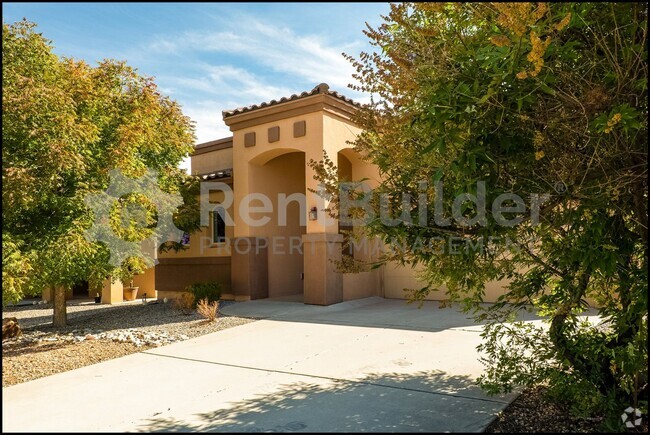 Building Photo - ***NEW PRICING JUST IN TIME FOR SPRING*** Rental