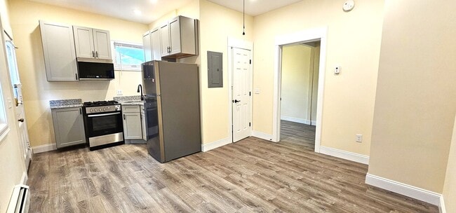 Photo - 207 S Union St Unit 207 South Union St #4