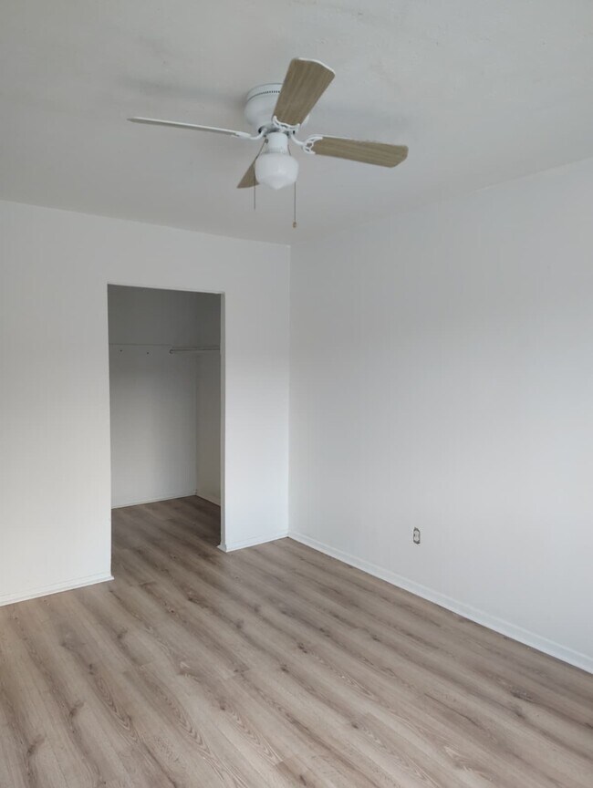 Photo - 3265 E 143rd St Unidad 203