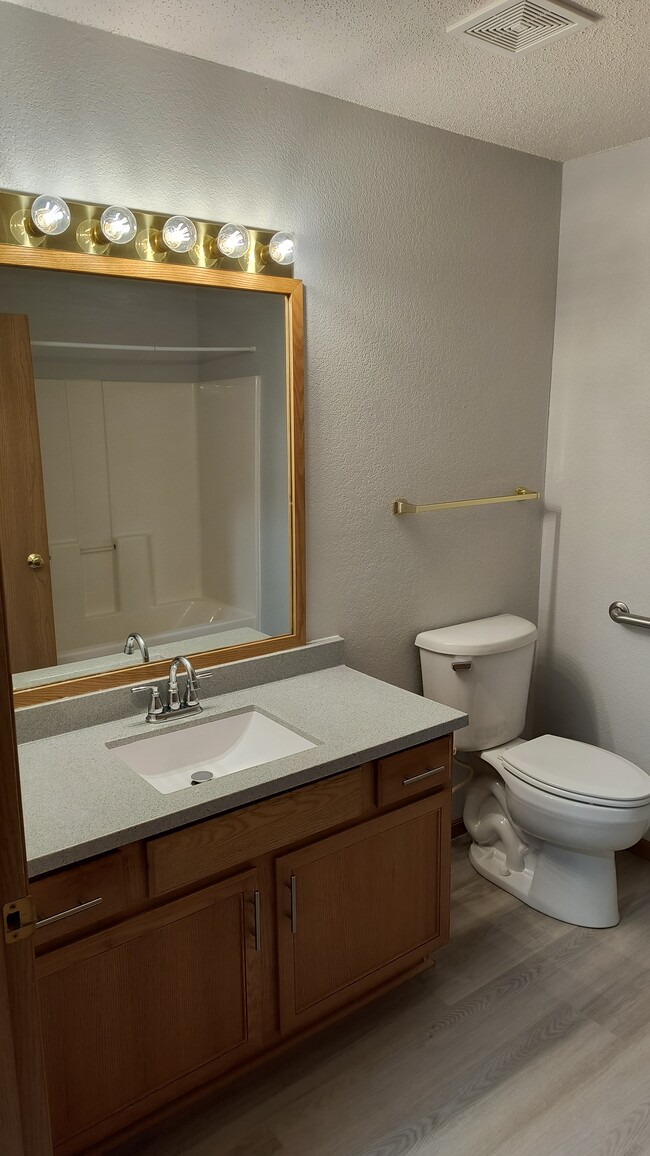 Photo - Rock Ridge Apartments