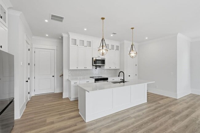 39 Peony St
