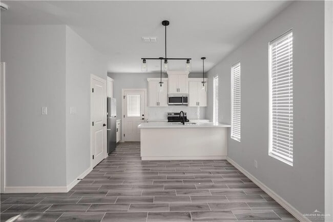 Photo - 504 N Onyx Ave Unit 3