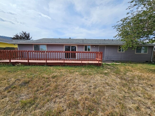 Photo - 211 Aquarius Way