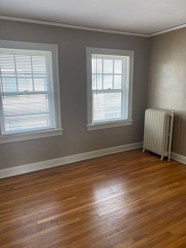 Photo - 5446 Harrison St Unit 5446 Harrison St. 2F