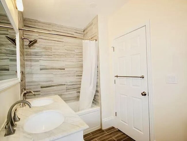 Photo - 31 Jefferson St Unit 2