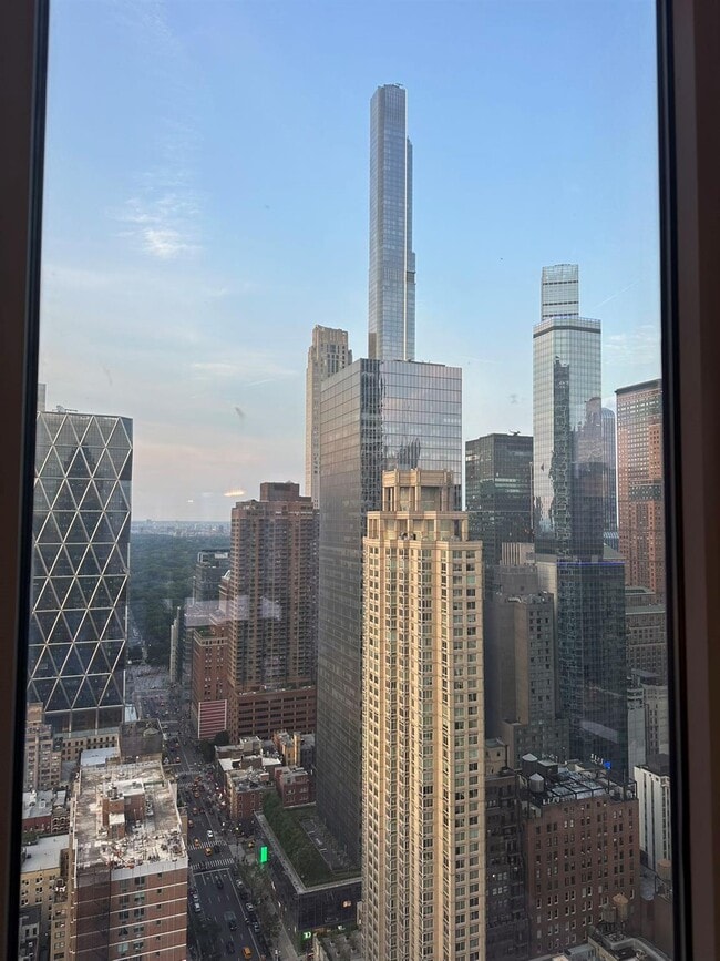 Building Photo - 310 W 52nd St Unit PHA Rental