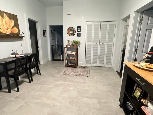 Photo - 85 Leonard Ave Unit 1