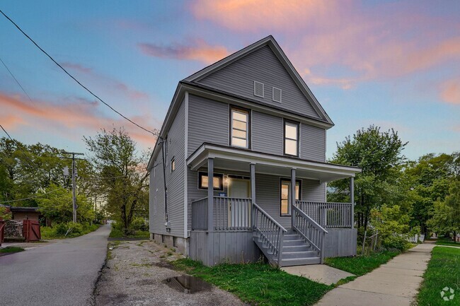 Building Photo - 515 George Ave Rental