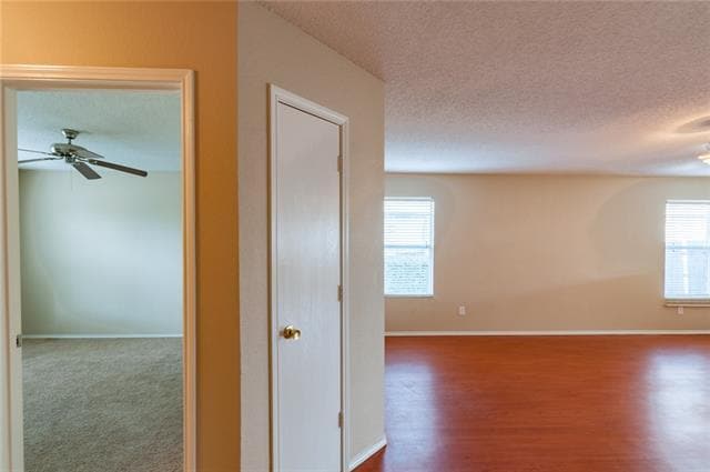 Photo - 2324 Maple Dr