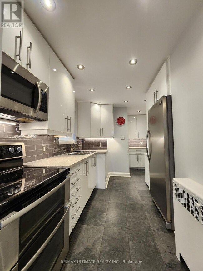 Photo - 4 Gaylord Dr