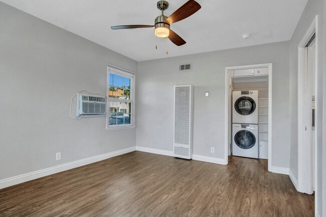 13804 Moorpark St Unit 13808 Unit A