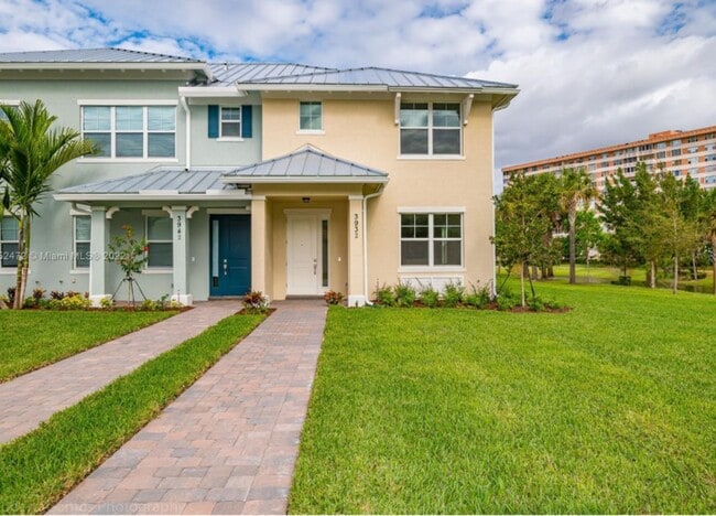 Photo - 21417 15th Ave Townhome