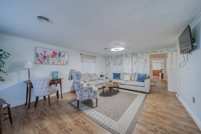 Photo - 316 E Hardy St Unidad SI ID1594723P