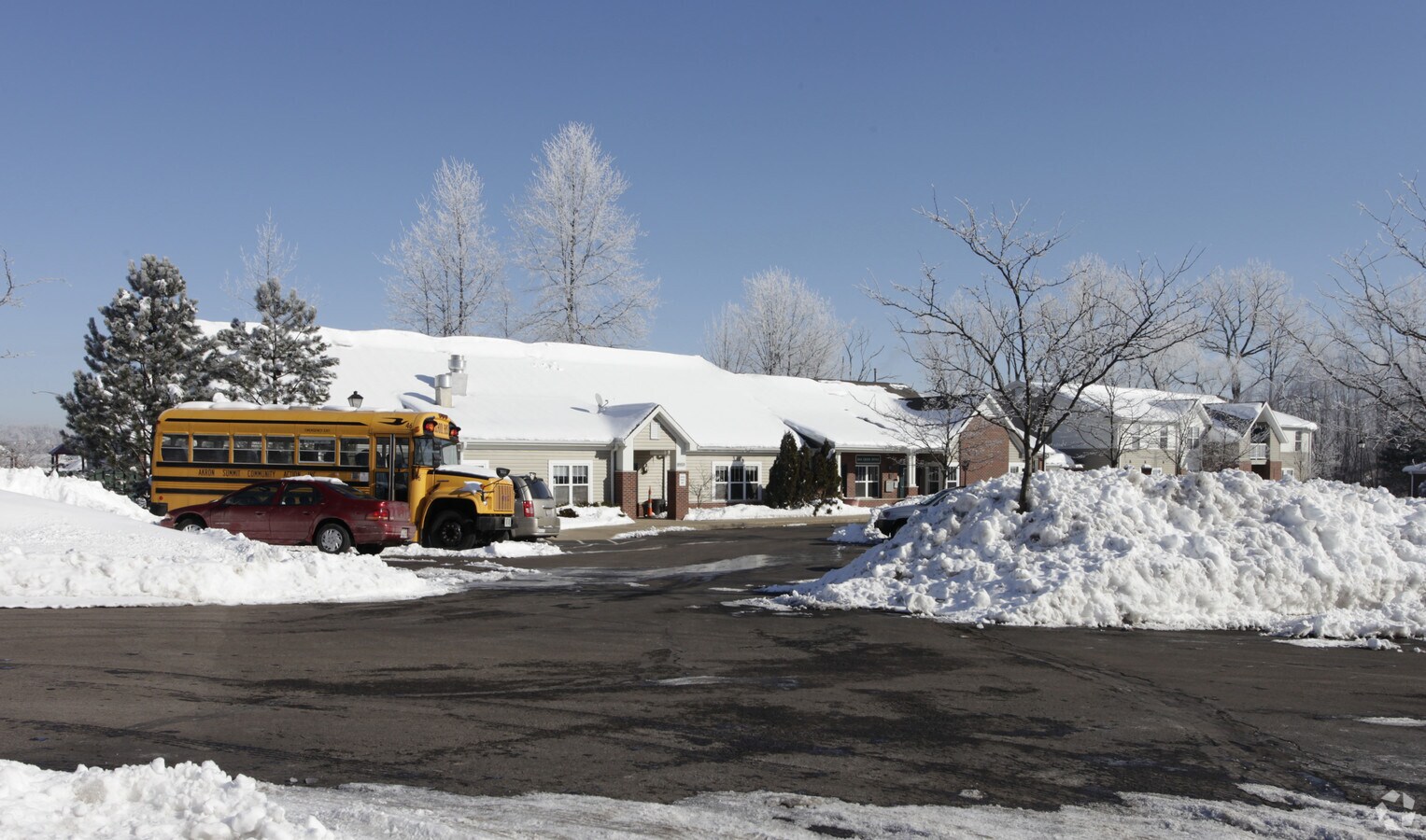 Photo - Oak Creek Apartments