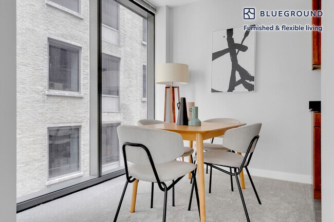 Photo - 210 N Wells St Unit FL17-ID632