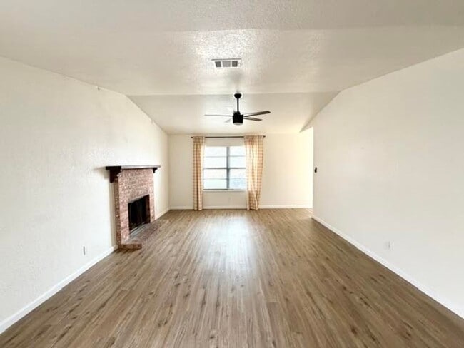 1410 Chapel Creek Rd