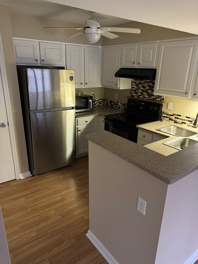 Photo - 1021 Wirewood Dr Unit 301