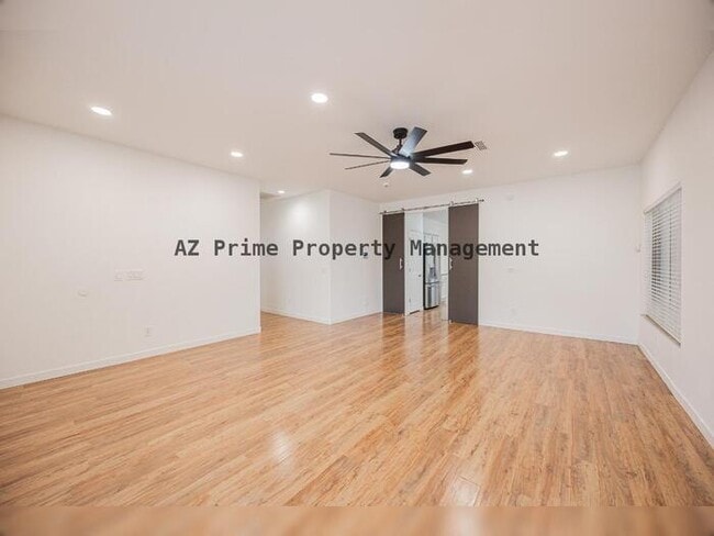 Photo - 7111 S 21st Dr