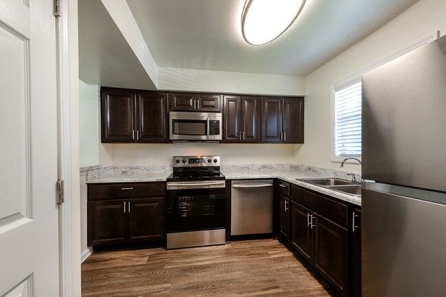 Fords Pointe Apartments and Townhomes