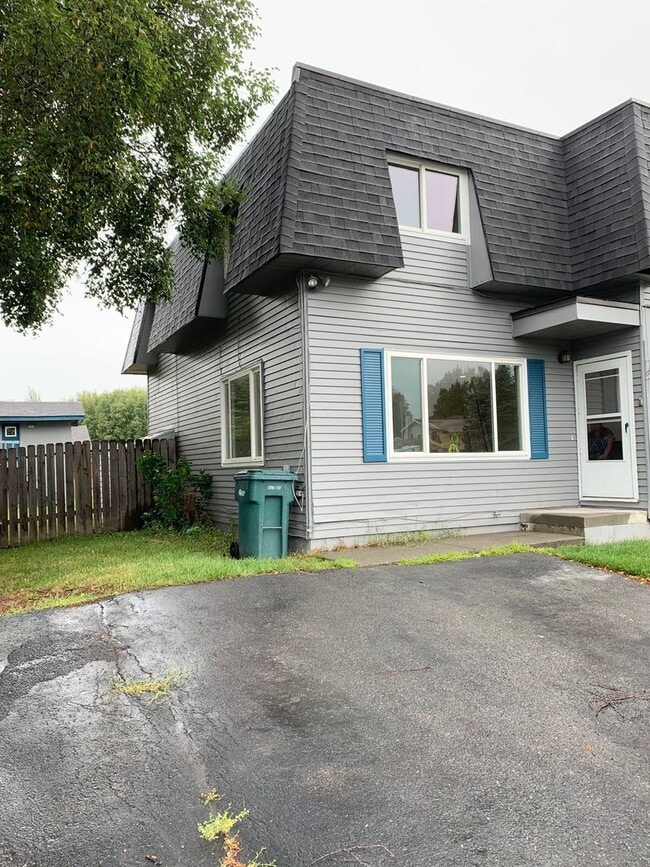 6900 - 6900 Apartment Unit ERTL Cranberry St #2