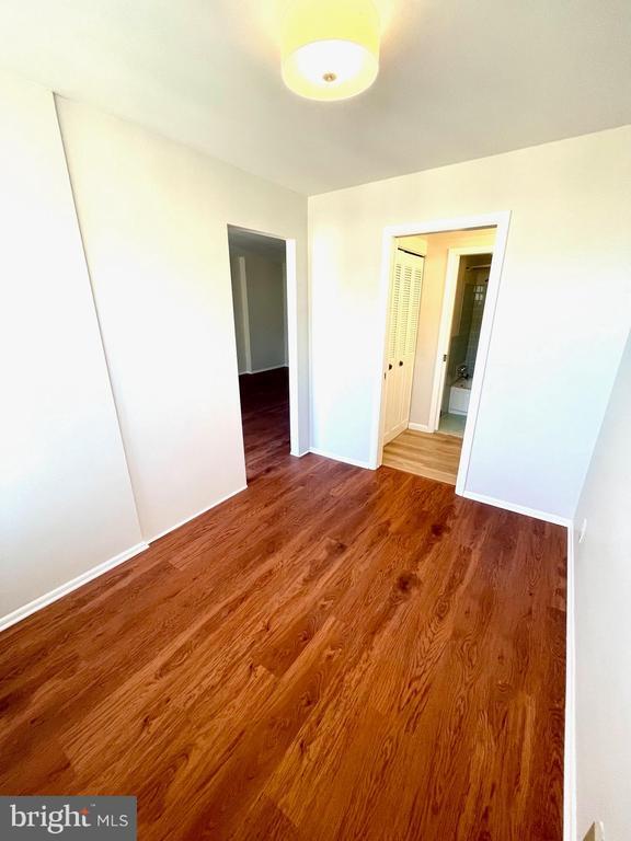 Photo - 1420 N St NW Unit 907