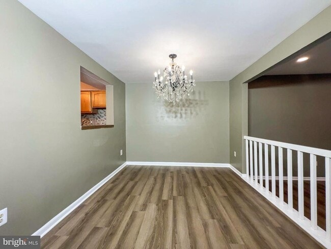 Photo - 8202 Ashford Blvd