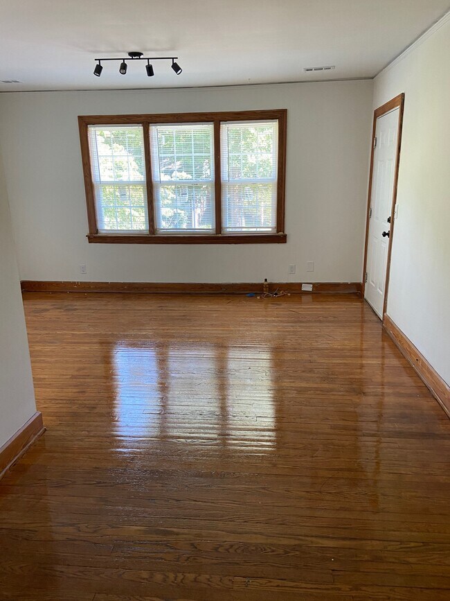 Photo - 903 E Lytle St Unidad 3