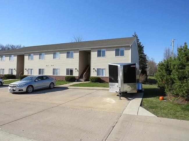 Building Photo - 1000 Bratton Ave Unit 6