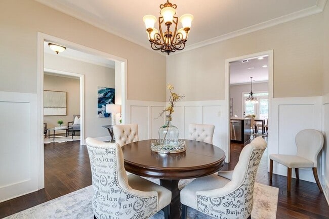 Photo - 1290 Redbud Dr
