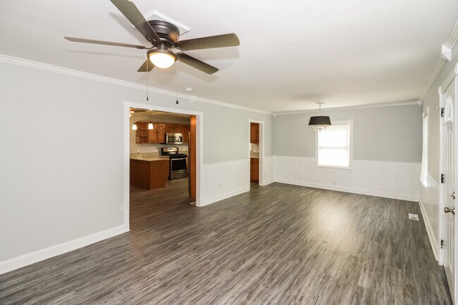 Photo - 6 Wright Cir