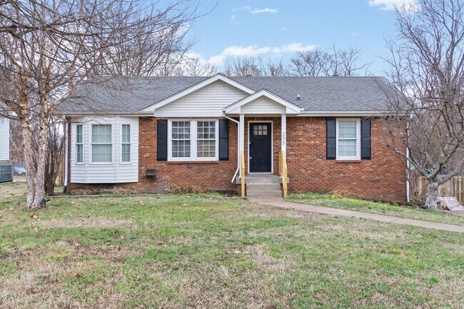 Photo - 205 Centennial Dr