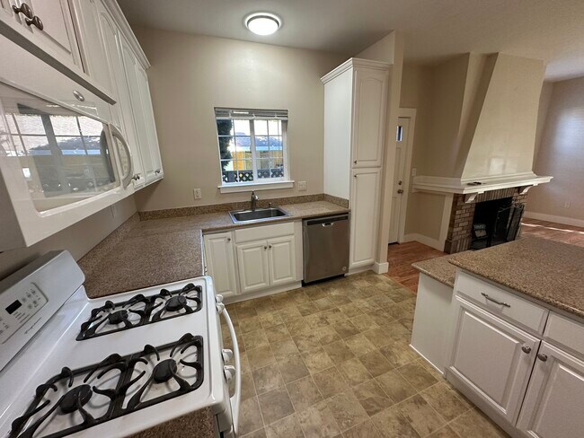 Photo - 507 S 15th St Unit 507