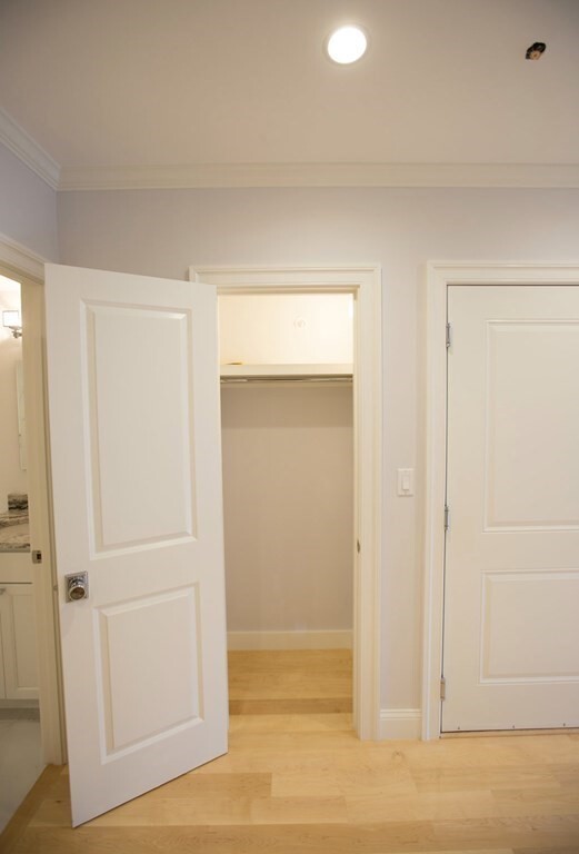 Photo - 296 Beacon St Unidad 7